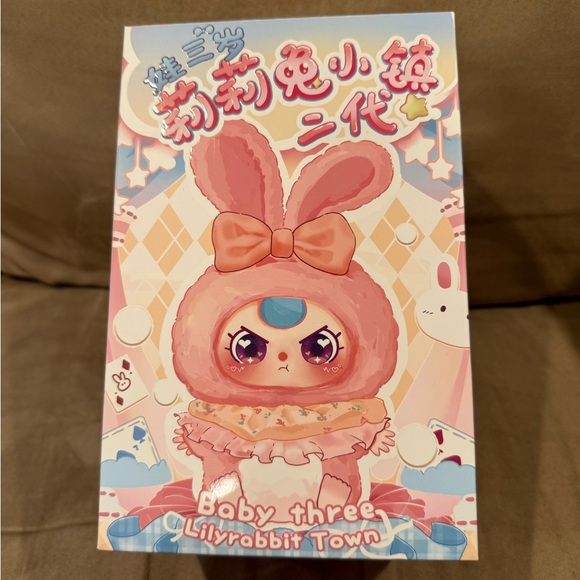 NIB Baby Three Lily Rabbit Town V2 Blind Box w FREE 3d labooboo - Picture 1 of 7